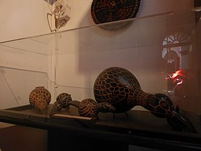 Carved gourds (Nairobi Gallery).jpg