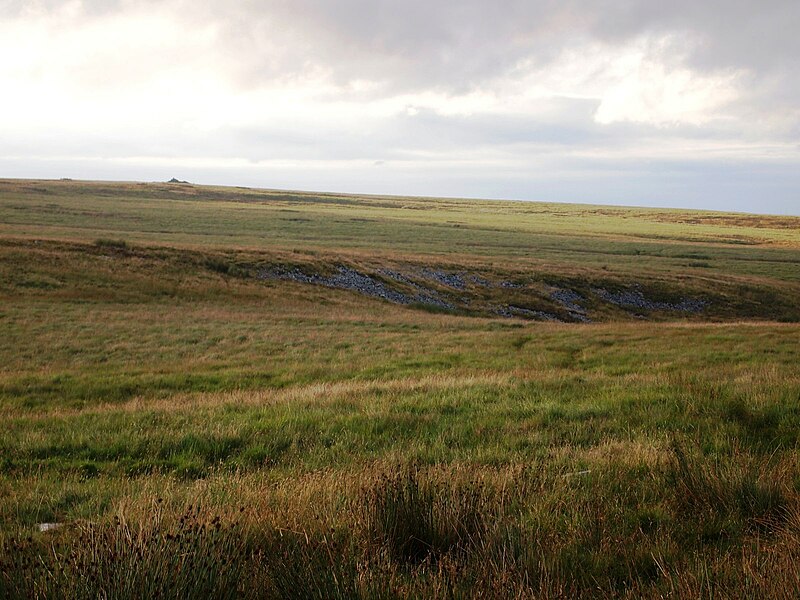 File:Cefn Onneu - geograph.org.uk - 5487875.jpg