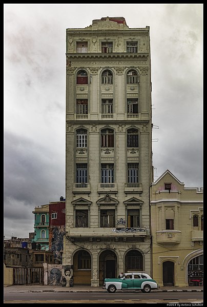 File:Centro Habana (29419183557).jpg