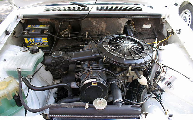 File:Chevrolet BR 1.6 ohc engine (Chevette).jpg