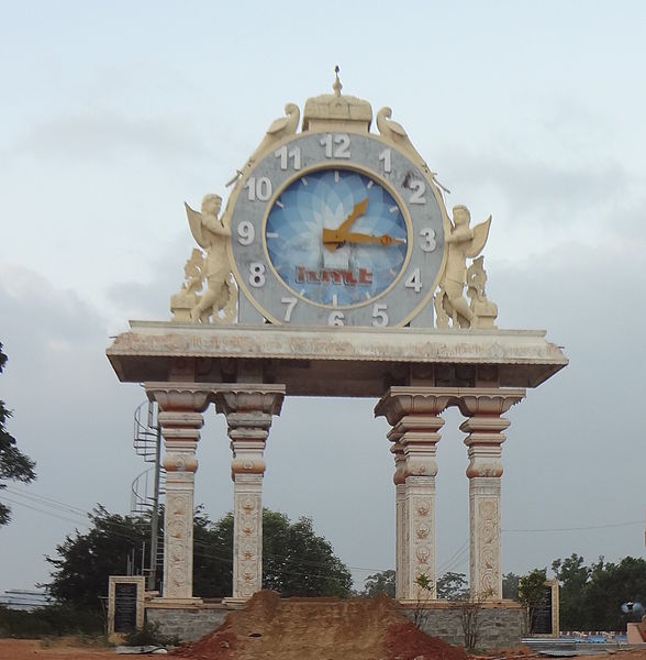 പ്രമാണം:Clock tower in Omkar Hills.jpg