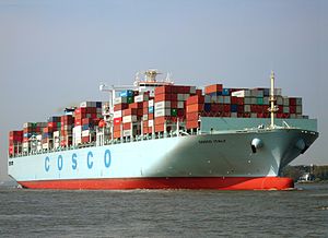 Container ship Cosco Italy on the river Elbe with destination port Hamburg 2014.jpg