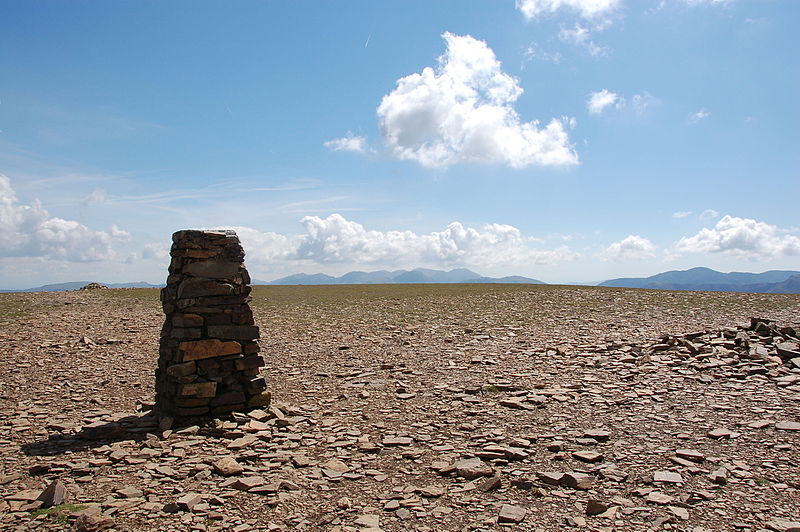 File:Crag Hill summit 1.JPG