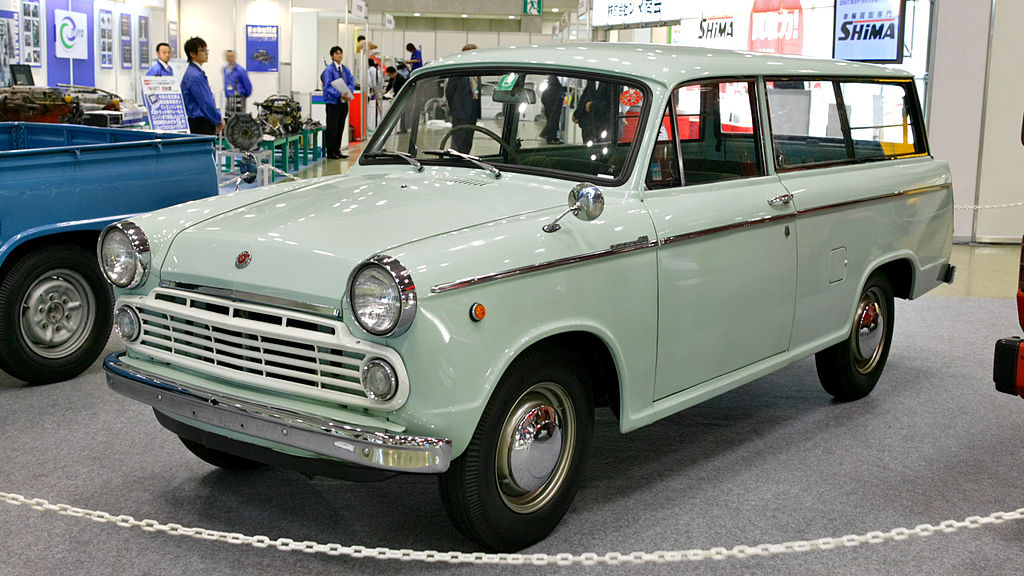 1024px-Datsun_1200_Light_Van_001.JPG