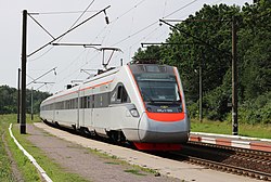 EKr1 Tarpan villamos motorvonat Deszenka állomáson