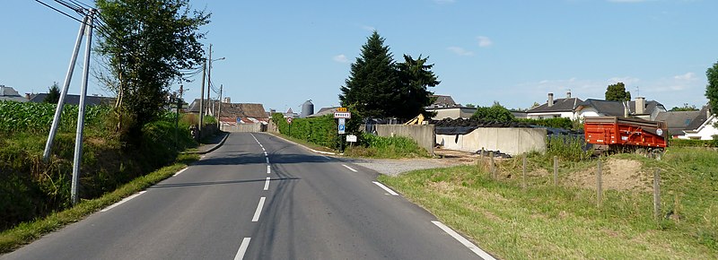 File:Entrée dans Bruges (Pyrénées-Atlantiques).JPG