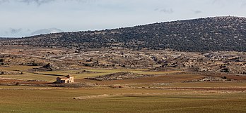 Ermita da Virgem da Mencalilla em uma típica paisagem invernal do centro da Espanha, Almazul, província de Sória, Castela e Leão. (definição 8 688 × 4 021)