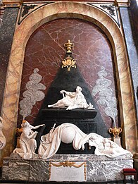 Antkapinis paminklas Nansi Švč. Dievo Motinos bažnyčioje