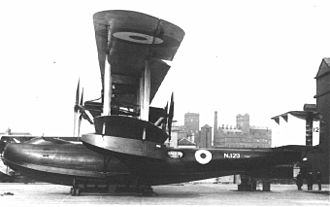 Fairey N.4 Mk.II Titania (N.129),
hull designed by Linton Hope, built by Fyffes - photographed at Felixstowe. Fairy Titania.jpg