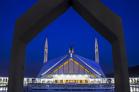 "Faisal_Mosque_at_Blue_Hour_(Dawn)" by User:Sannan Tariq