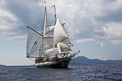 Brigantine Florette under sail