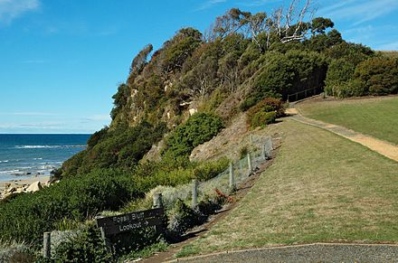 Path to the lookout at Fossil Bluff