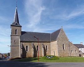 La iglesia de Saint-Symphorien, en Moulins-le-Carbonnel