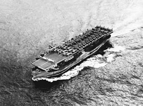 Fotografia in bianco e nero di HMS Atheling durante la seconda guerra mondiale.