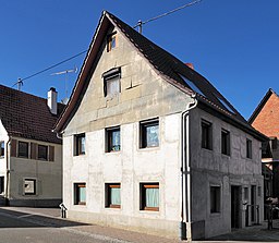 Haus mit Blechplattenfassade Hauptstrasse 38 Perouse