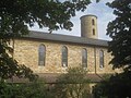 Katholische Herz Jesu-Kirche in Stuttgart, Ansicht vom Friedhof Gaisburg aus.