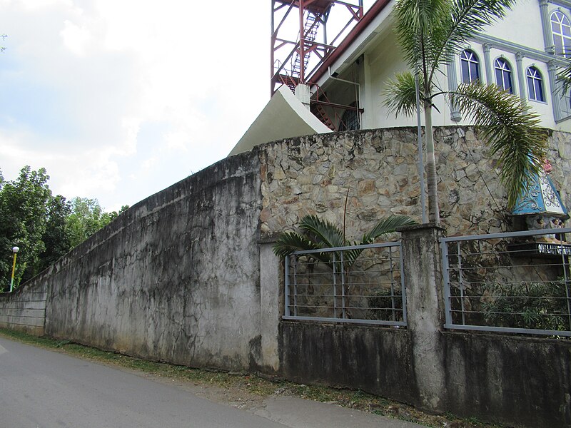 File:Holy Family Parish Church Catmon, Santa Maria 31.jpg