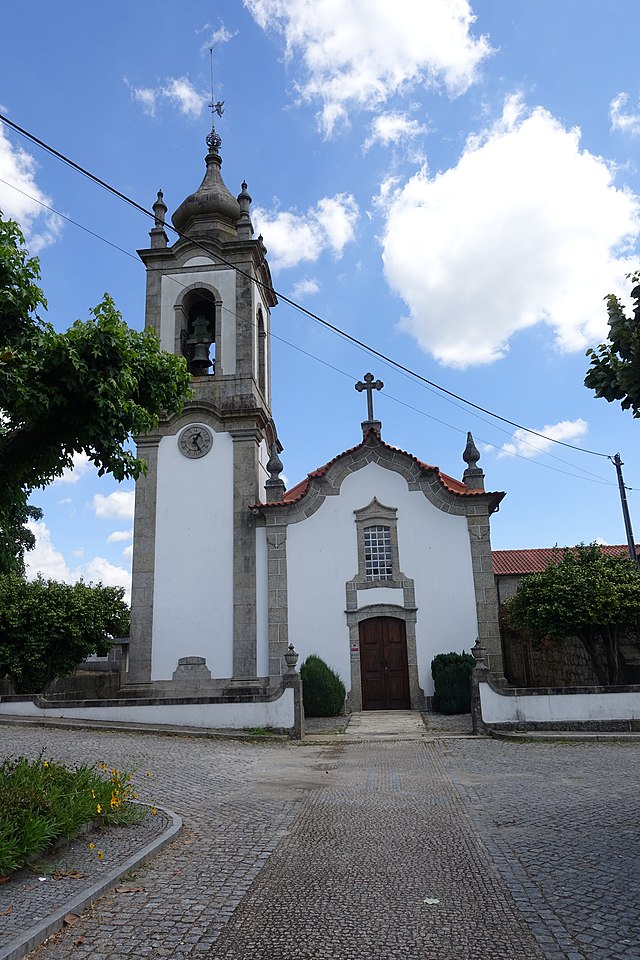 Igreja de Vila Nova de Sande