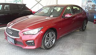 Infiniti Q50L (2015).