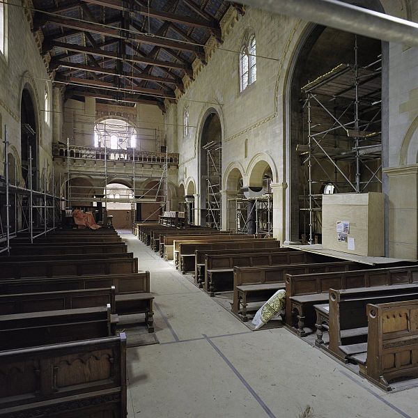 File:Interieur, overzicht naar het koor, tijdens restauratie werkzaamheden - Schiedam - 20378097 - RCE.jpg