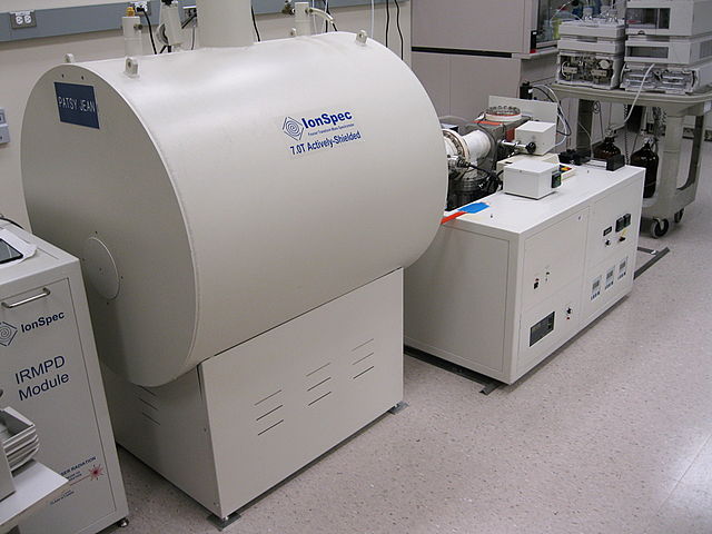 FTICR mass spectrometer – an example of a Penning trap instrument