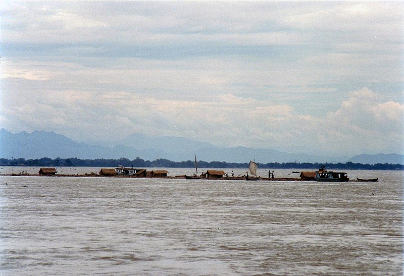 File:Irrawaddy raft.JPG