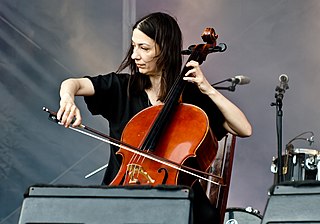 Julia Kent Canadian cellist and composer
