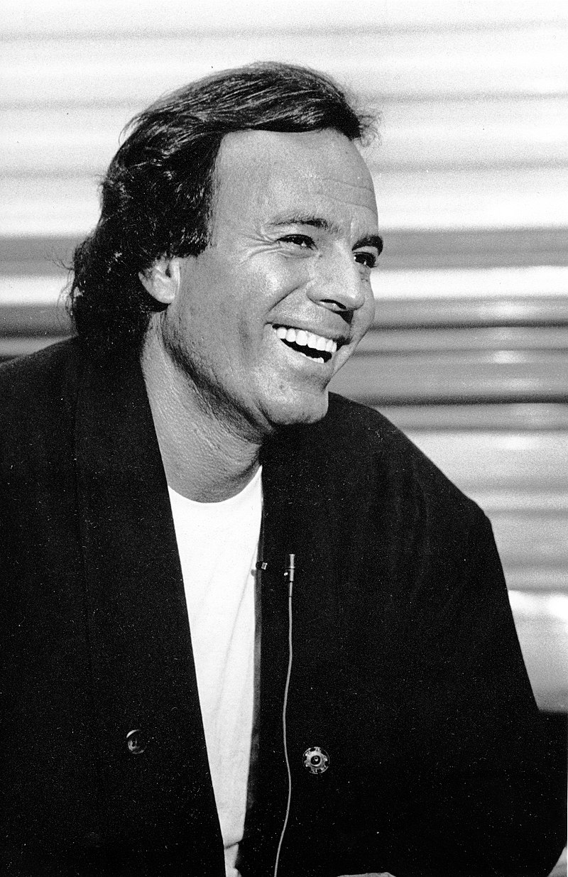 Stream Julio Iglesias - No Llores Mi Amor (Affani Edit) [HZRX] by HOUZ