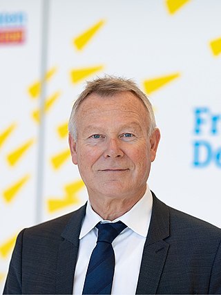 <span class="mw-page-title-main">Karlheinz Busen</span> German civil engineer and politician