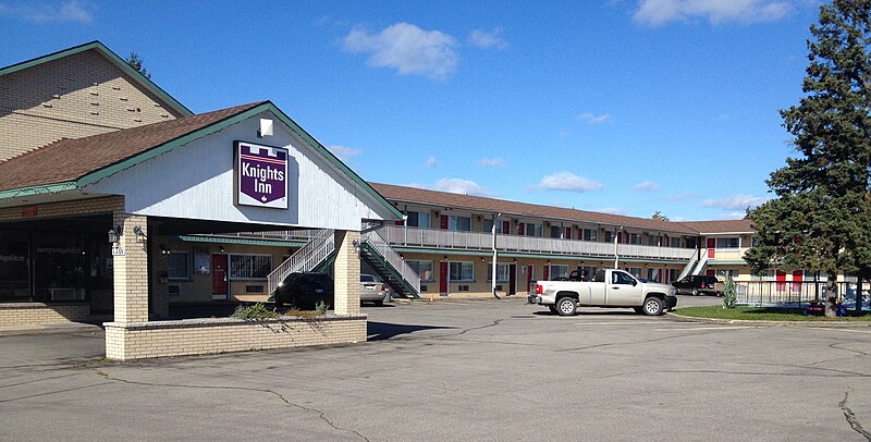 File:Knights Inn motel, Niagara Falls, Canada.JPG
