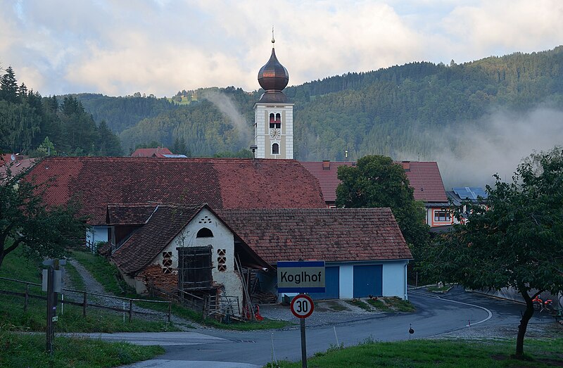 File:Koglhof from south 01.jpg