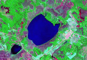 Laguna Isirere Bolivia Satellite map 65.68051W 14.png