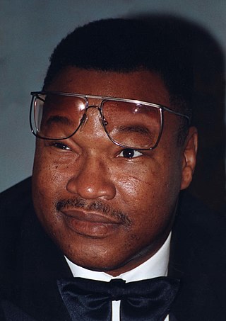 <span class="mw-page-title-main">Larry Holmes</span> American boxer (born 1949)