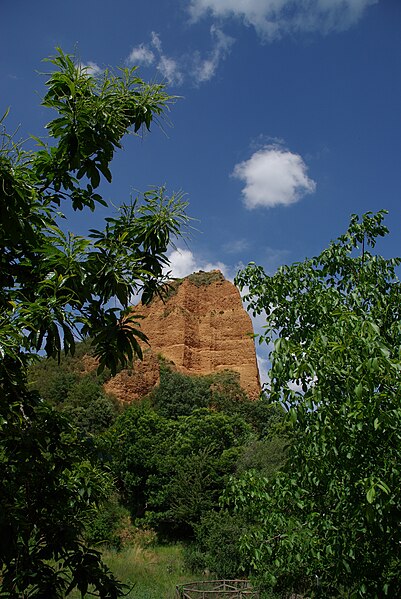 File:Las Médulas Roman Goldmines 02.JPG