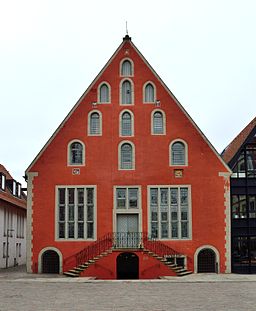 Lemgo - Marktplatz 3 (Ballhaus) (Nordseite) (2)