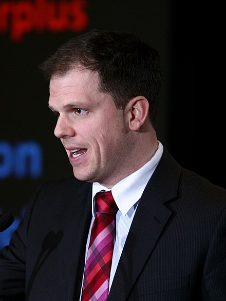 Liberal MP Mark Holland speaks during a news conference in Toronto (cropped).jpg