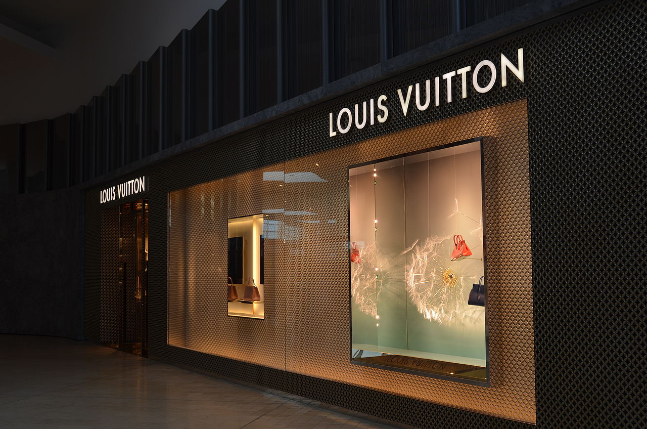 Louis Vuitton Yorkdale Global Stored
