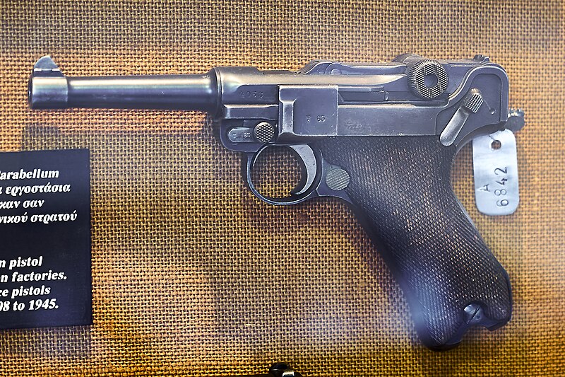 File:Luger P08 Parabellum pistol at Athens War Museum on November 22, 2022.jpg