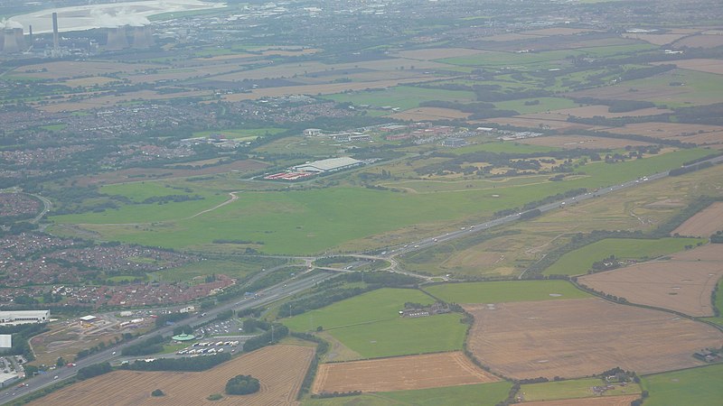 File:M62 Junction 8 from the Air - geograph.org.uk - 3153452.jpg