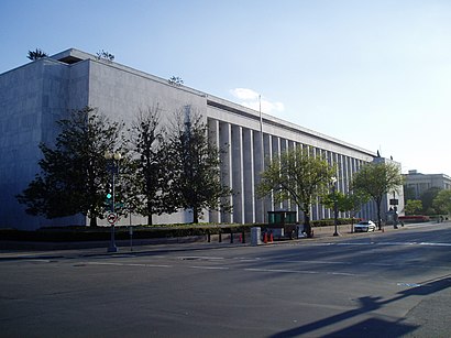 How to get to James Madison Building with public transit - About the place