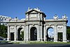 Puerta de Alcalá con su entorno