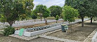 Bahasa Indonesia: Makam-makam di Taman Pahlawan Bumi Kencana, Banjabaru English: Graves at Bumi Kencana Heroes Cemetery, Banjarbaru Banjar: Kuburan-kuburan di Taman Pahlawan Bumi Kencana, Banjabaru