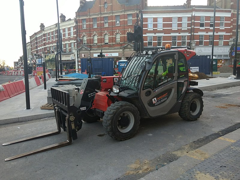 File:Manitou vehicle, north London (2).jpg