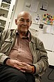 Marvin Minsky visitant les bureaux de l'OLPC en 2008.