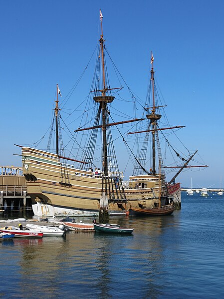 File:Mayflower II, Water St, Plymouth (493628) (11108844156) (2).jpg