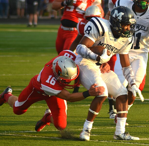 File:Mentor Cardinals vs. Erie McDowell Trojans (9636129491).jpg