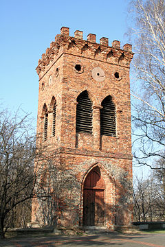 Menara lonceng Neo-Gotik di Głuchów JPG