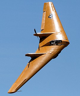 <span class="mw-page-title-main">Northrop N-9M</span> Type of aircraft