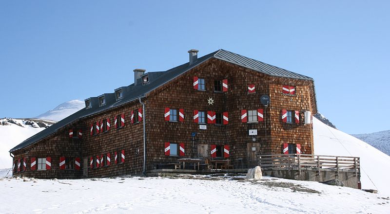 File:Oberwalder Hutte.JPG