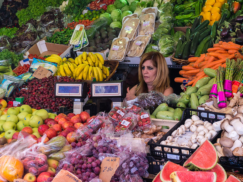 File:Obststand-Mercado de Nuestra Señora de Africa 2015.jpg